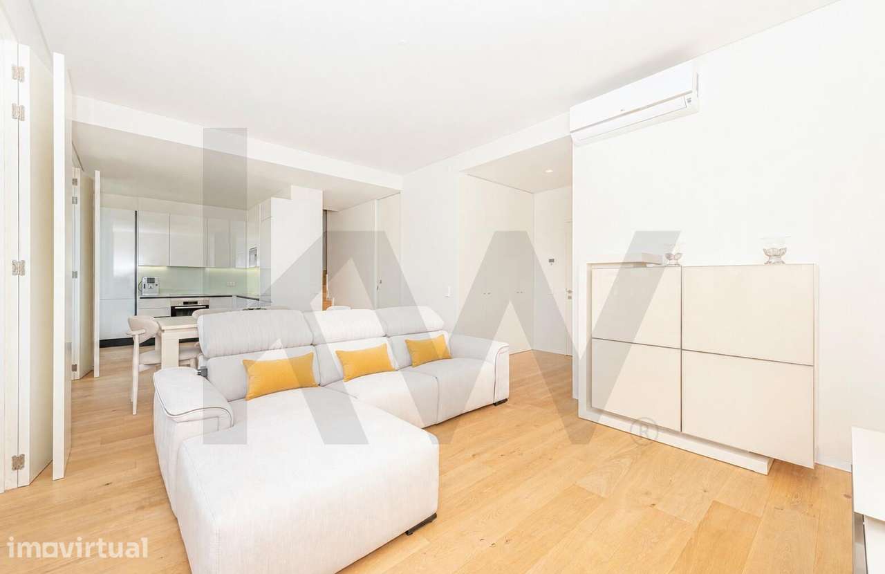 Exclusivo T2 Duplex a Estrear | Frente ao Campo Grande | 184 m2 - Grande imagem: 5/54
