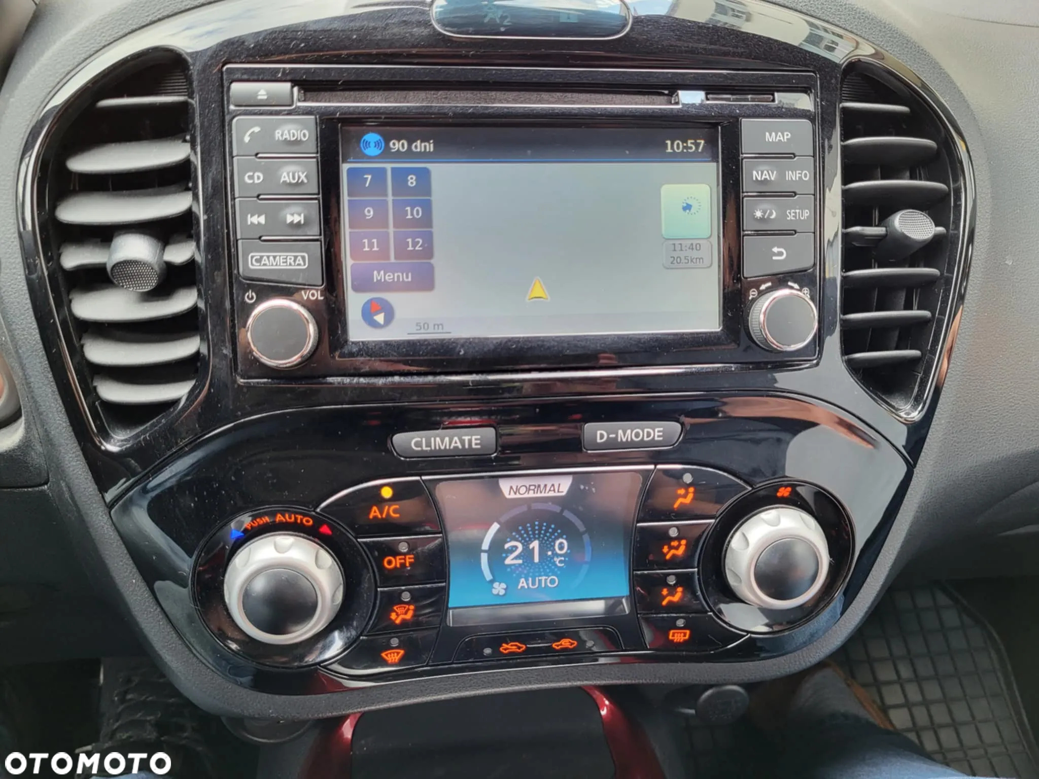 Nissan Juke 1.6 DIG-T Tekna - 8