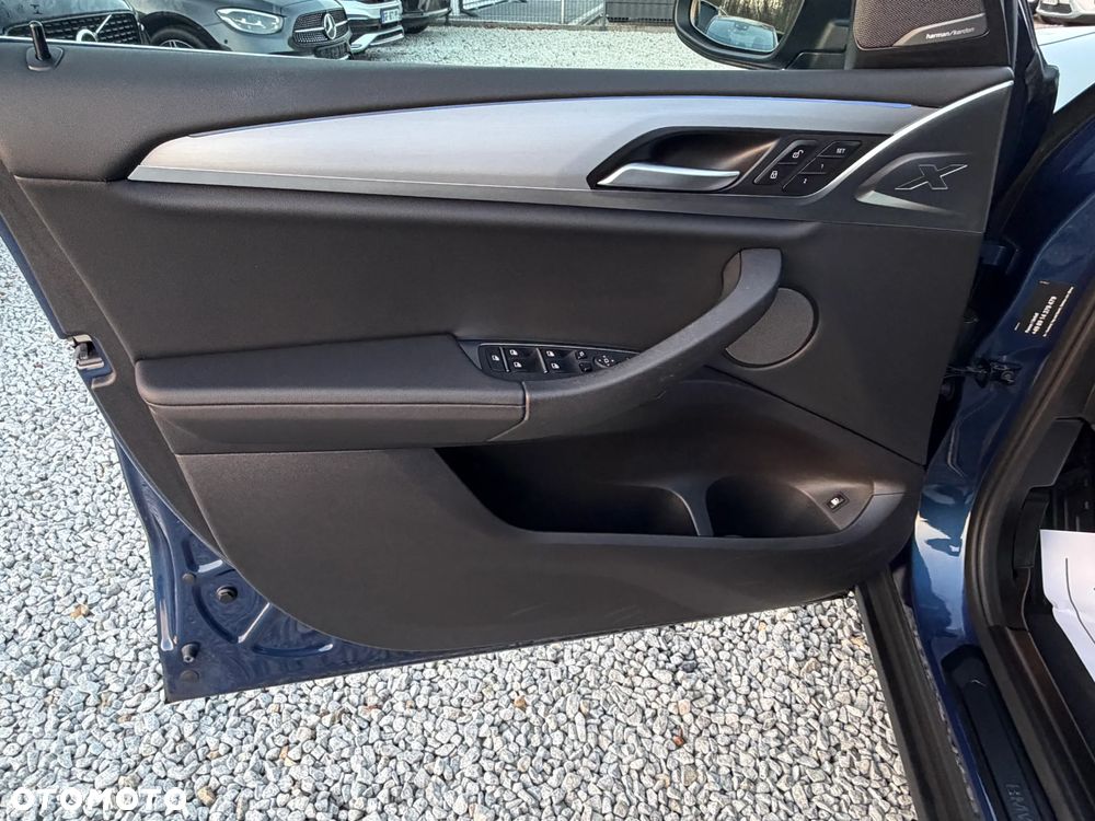 BMW X3 - 25