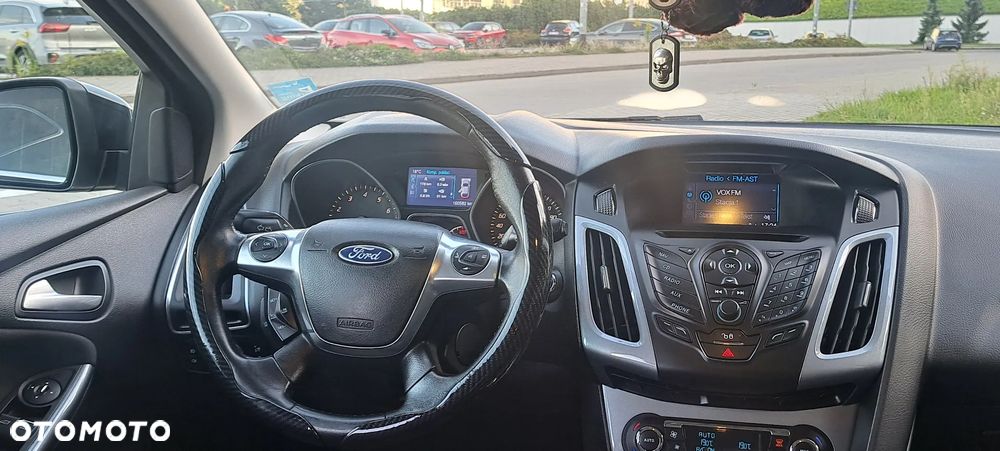 Ford Focus 1.6 EcoBoost Titanium - 13