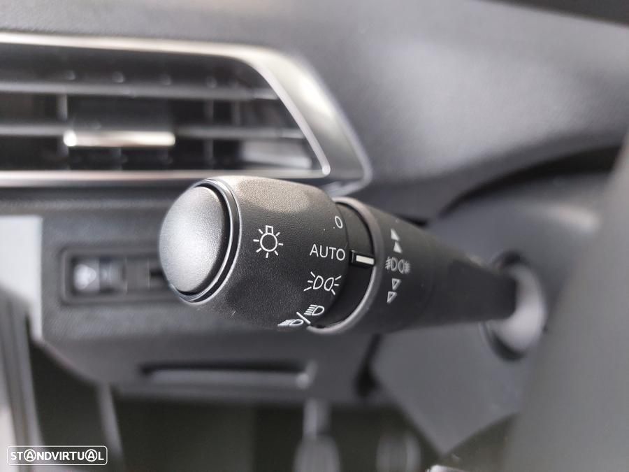 Peugeot 3008 1.5 BlueHDi Active - 21