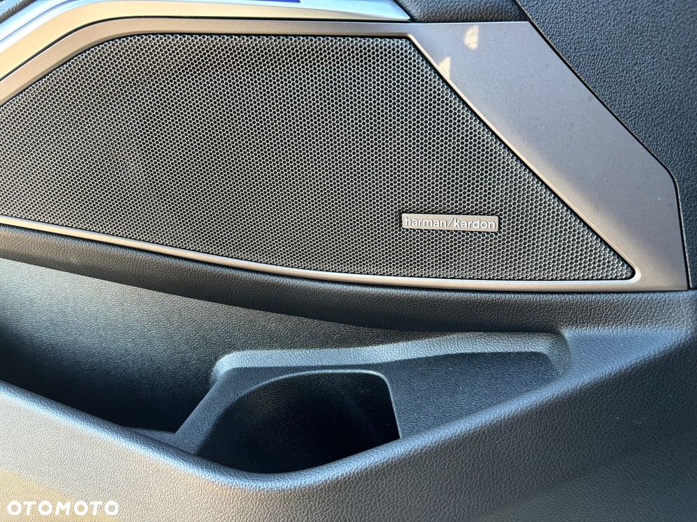 BMW Seria 3 318d M Sport - 28