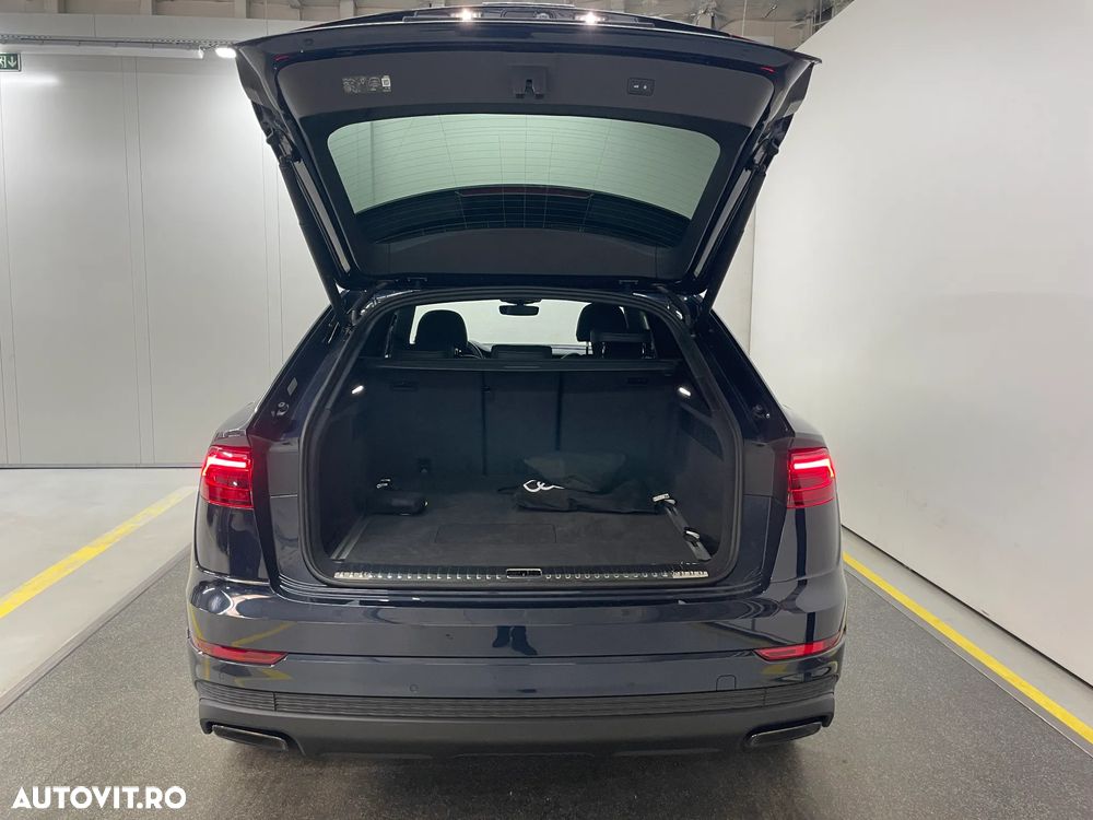 Audi Q8 SUV TFSI e quattro 290 kW tiptronic - 10