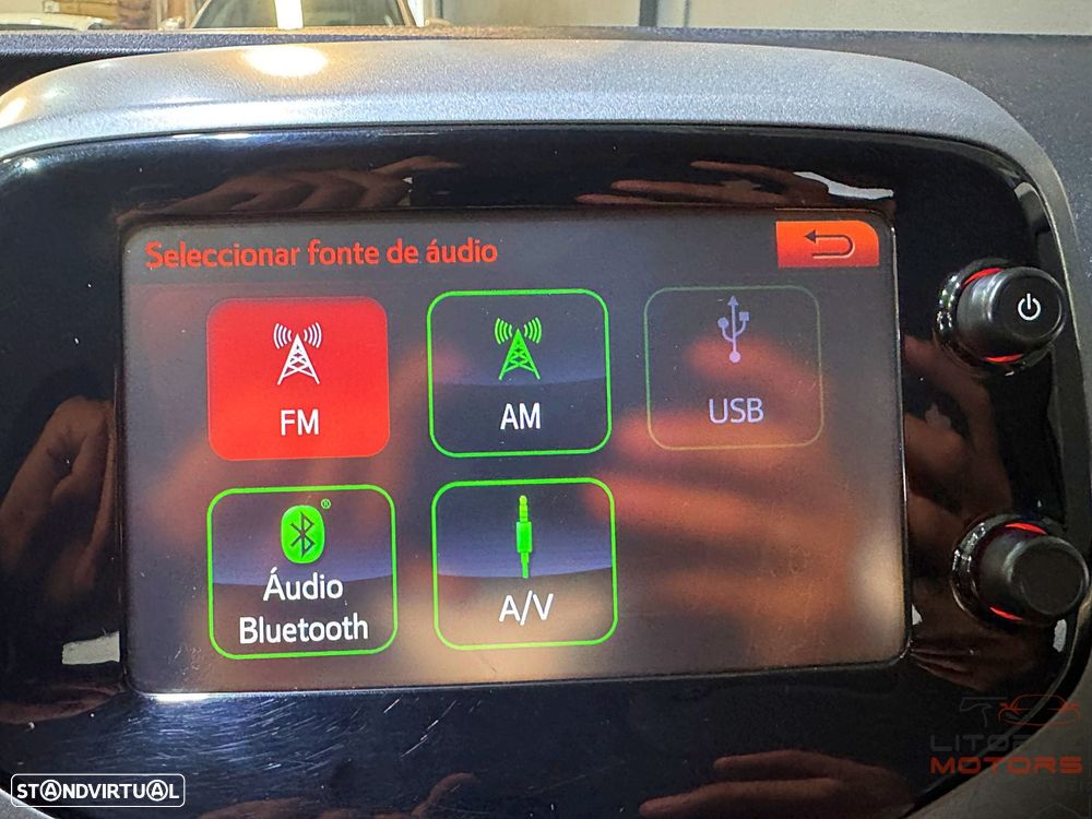 Toyota Aygo 1.0 X-Play Plus - 31