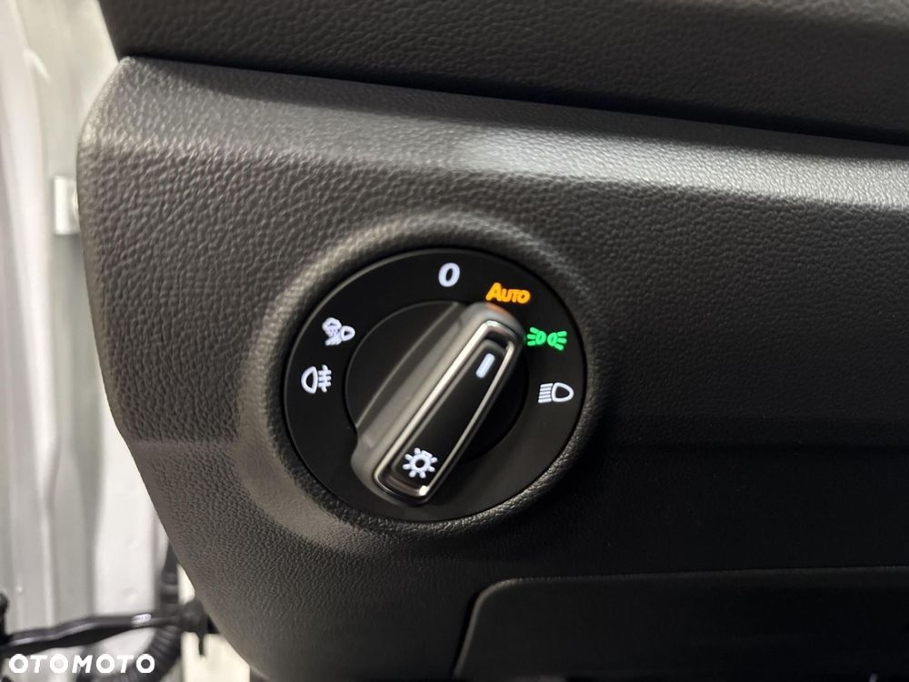 Volkswagen T-Roc 1.5 TSI Style DSG - 25