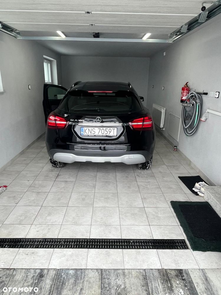 Mercedes-Benz GLA 180 7G-DCT Style - 13
