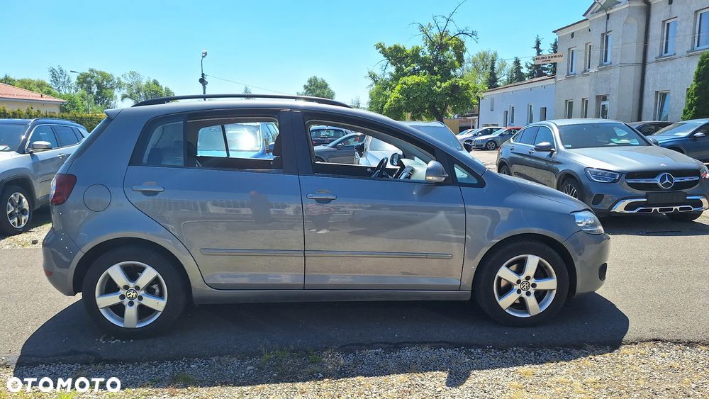 Volkswagen Golf Plus - 9