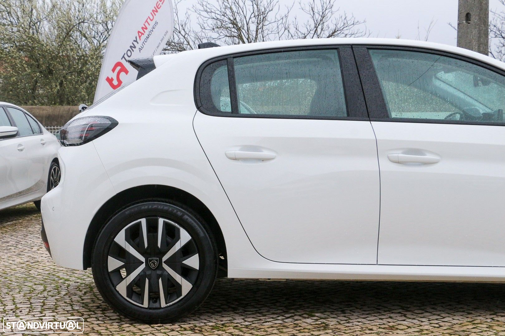 Peugeot 208 1.2 PureTech Active - 5