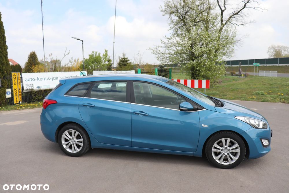 Hyundai i30 i30cw 1.6 CRDi Intro Edition - 6