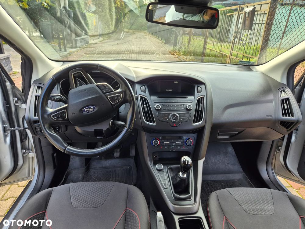 Ford Focus 1.5 EcoBoost Titanium ASS - 8