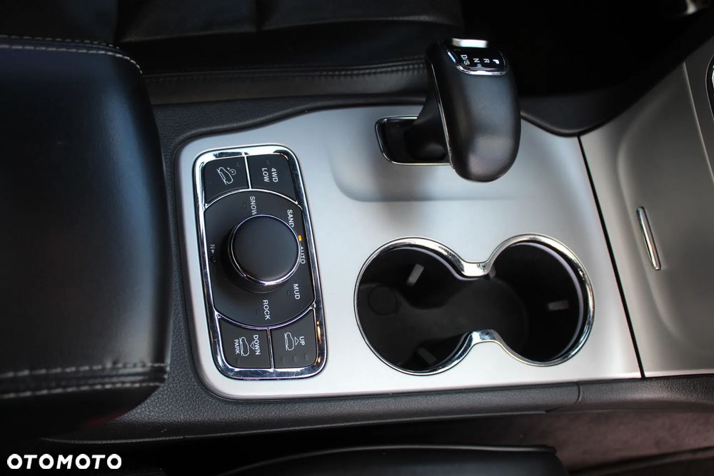 Jeep Grand Cherokee 3.6 V6 Pentastar 4WD Automatik Overland - 32