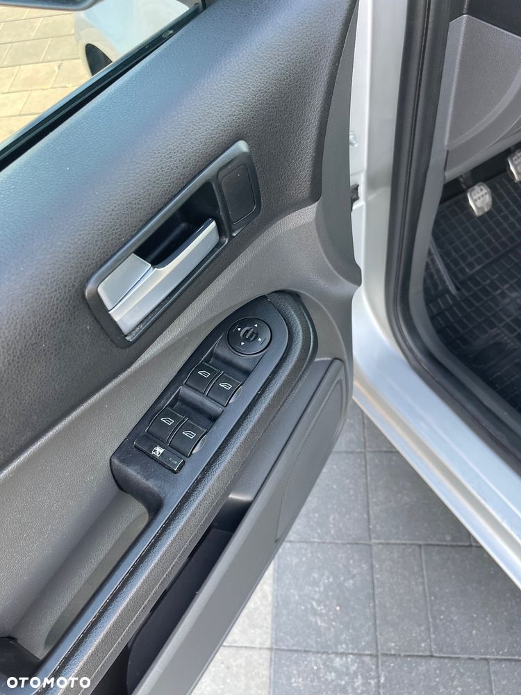 Ford Focus C-Max 2.0 Ghia - 13