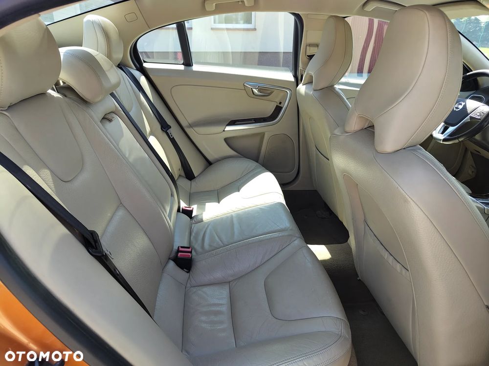 Volvo S60 - 11
