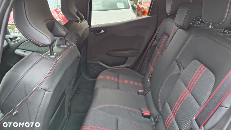 Renault Clio - 23