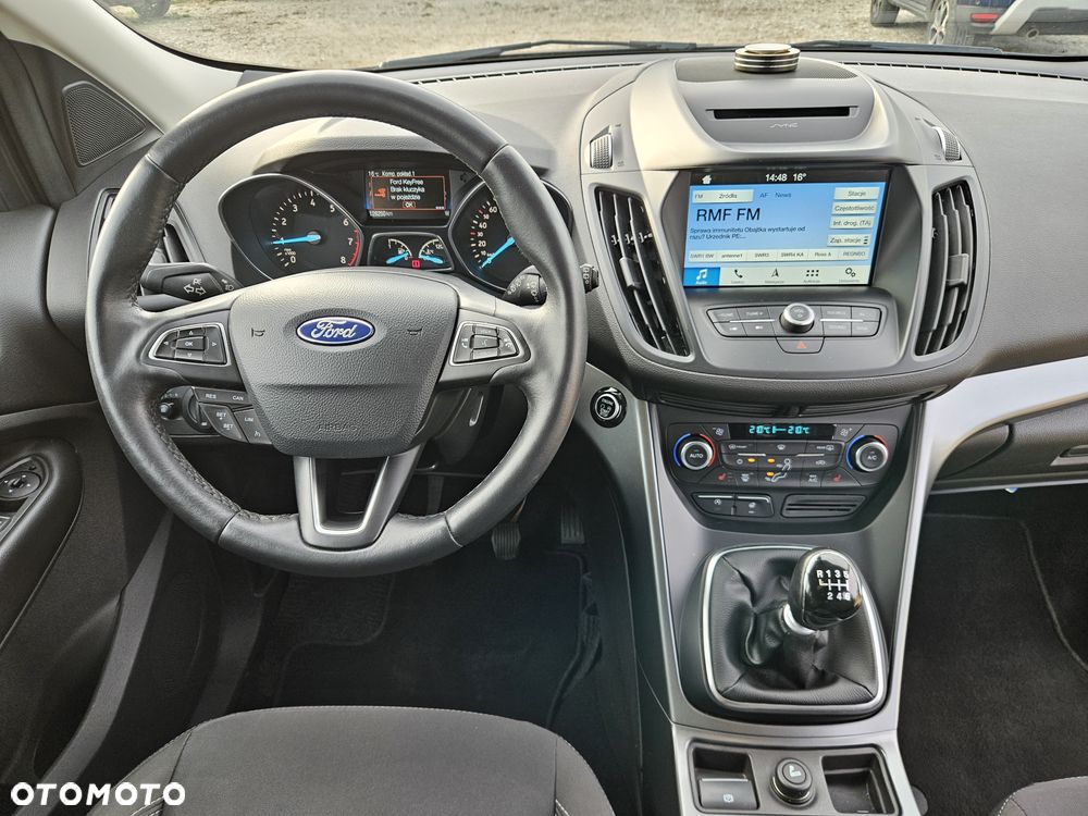 Ford Kuga - 32
