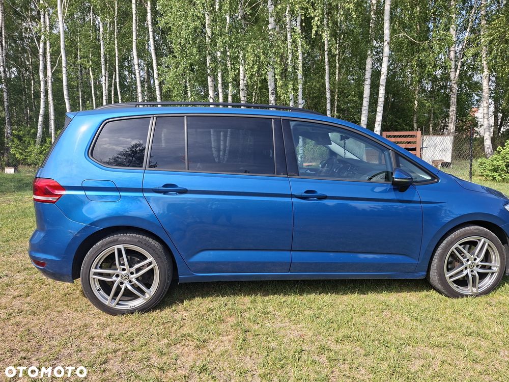 Volkswagen Touran - 2