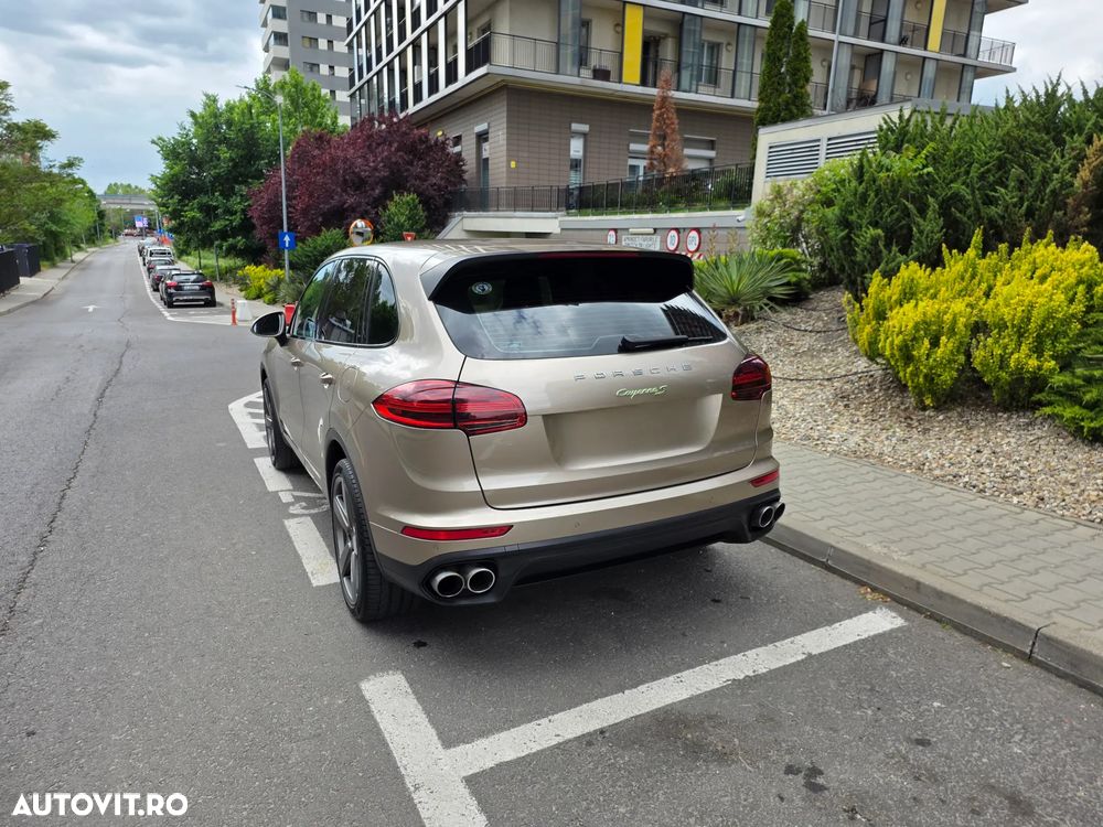 Porsche Cayenne - 3