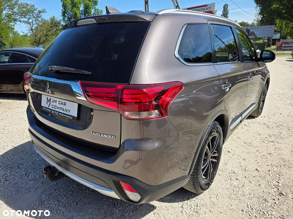 Mitsubishi Outlander - 21