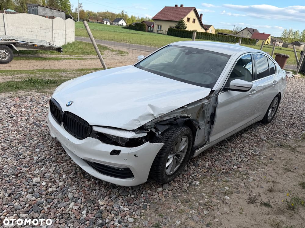 BMW Seria 5 520d Sport Line - 6