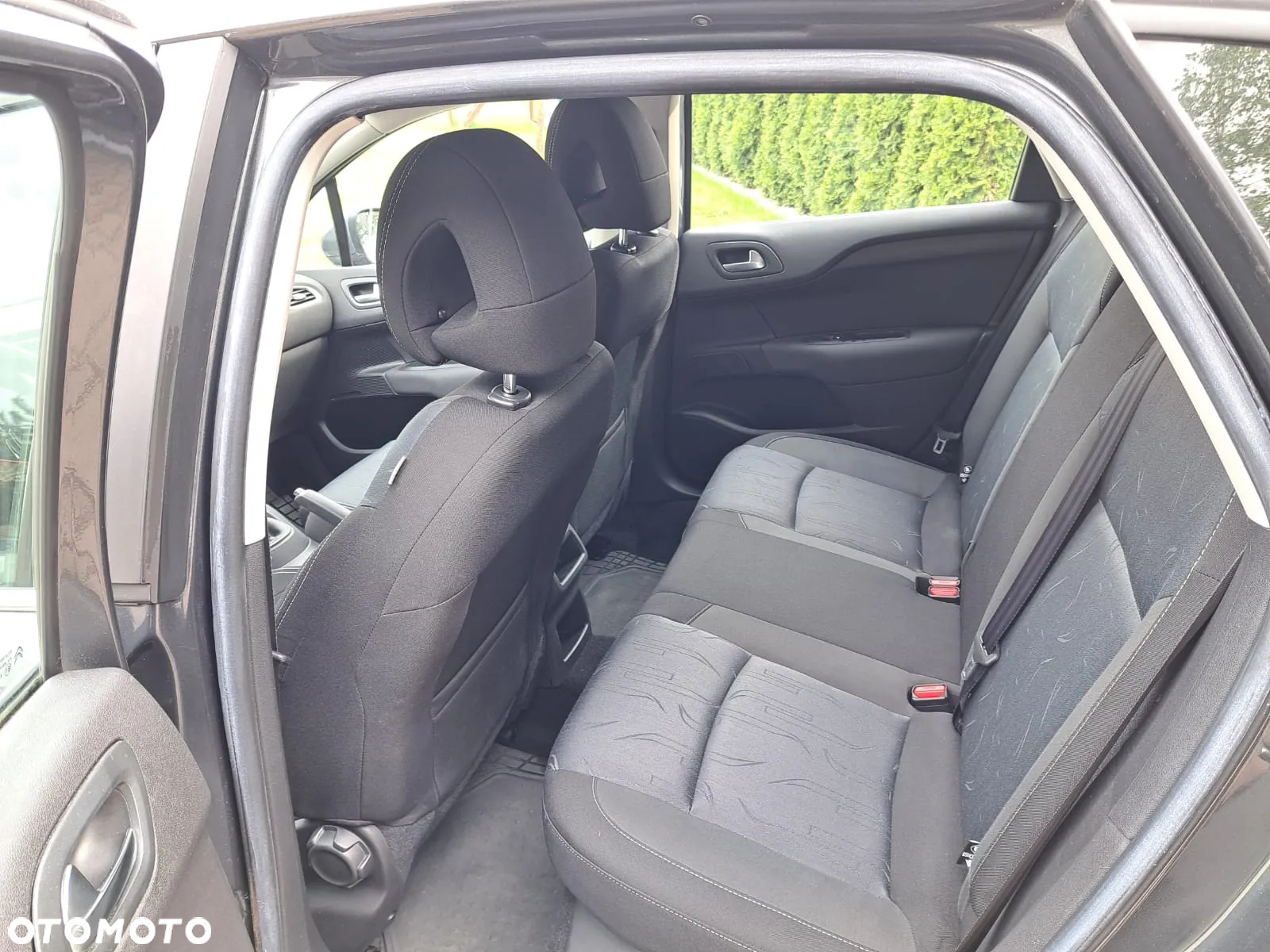 Citroën C4 PureTech 130 Stop&Start SHINE - 12