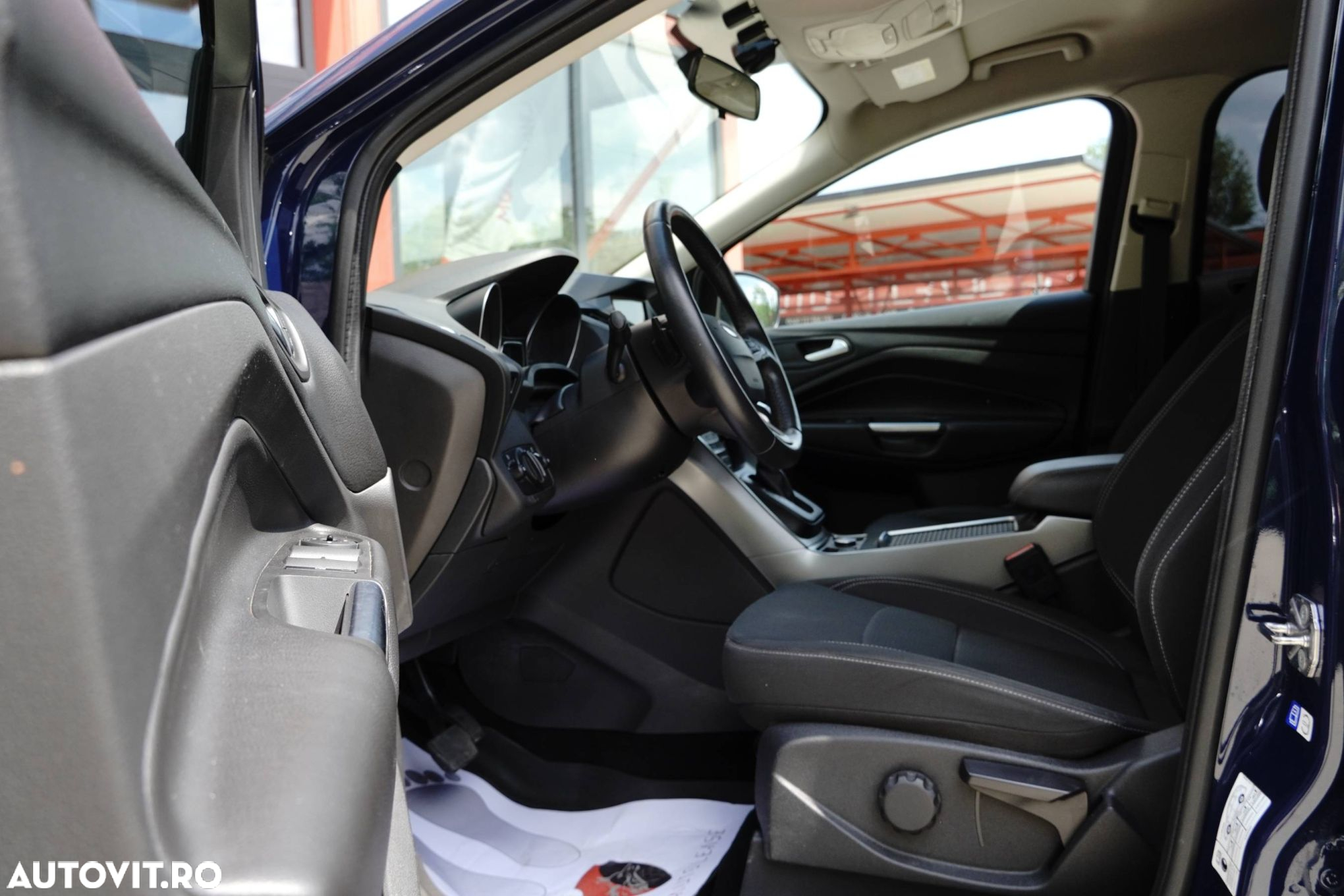 Ford Kuga - 11