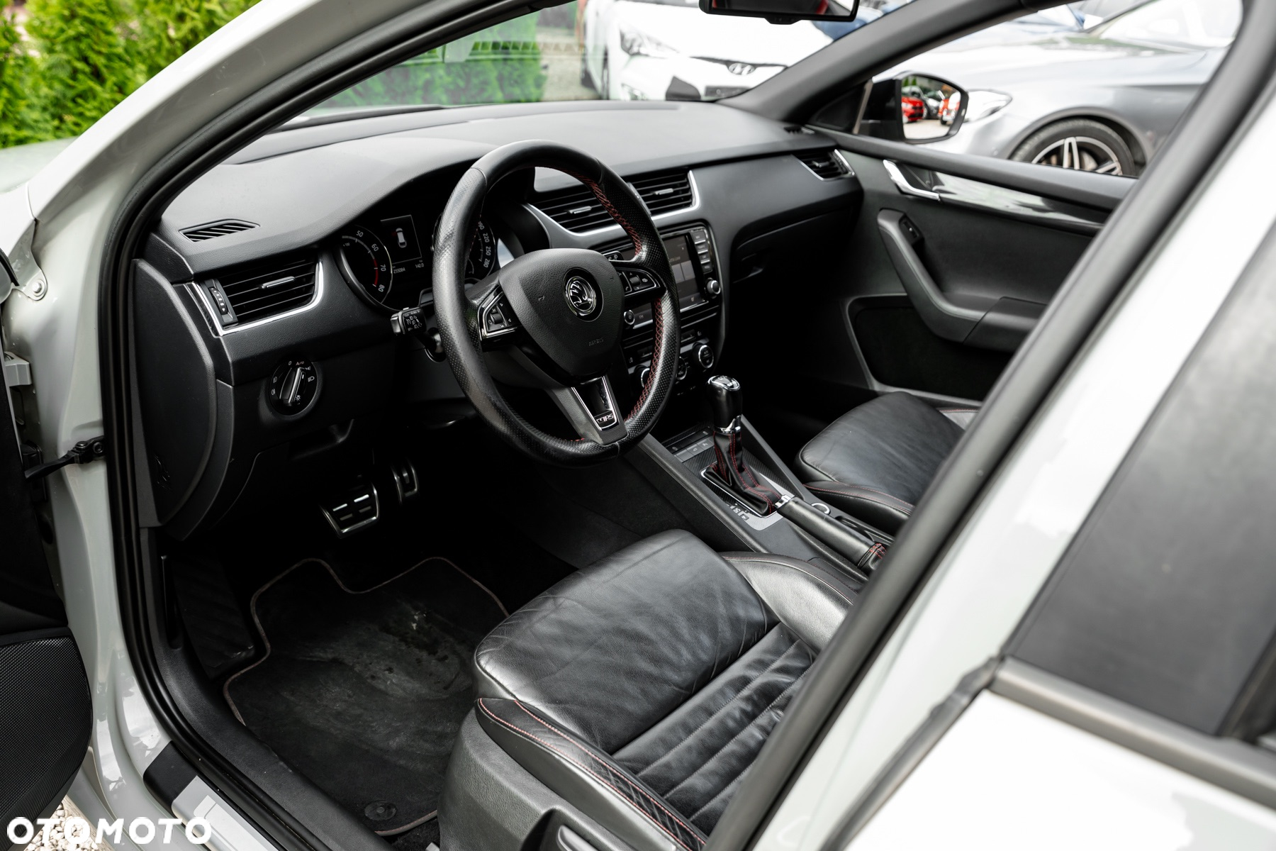 Skoda Octavia Combi 2.0 TSI (Green tec) DSG RS - 18