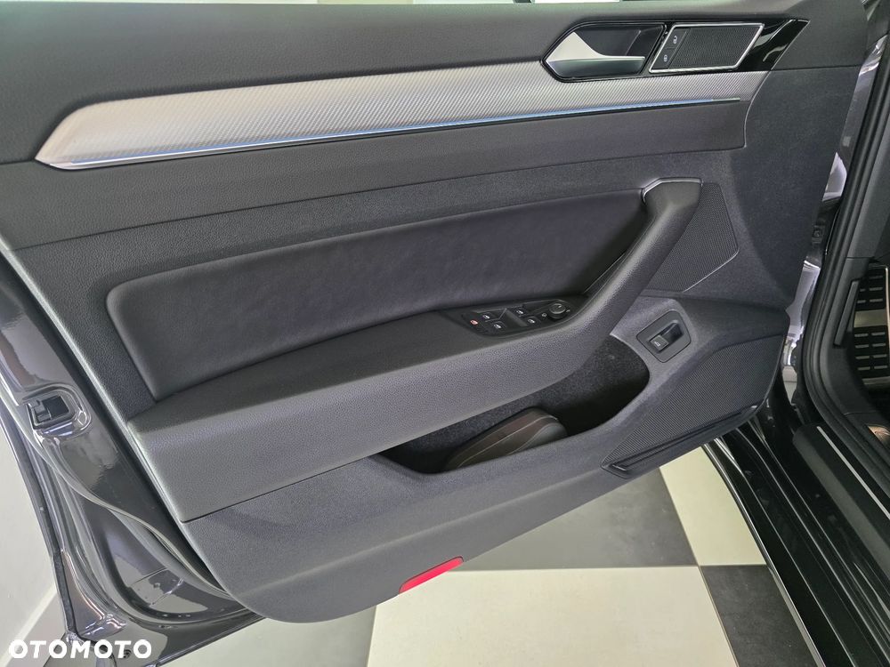 Volkswagen Arteon 2.0 TSI 4Motion DSG R-Line - 24