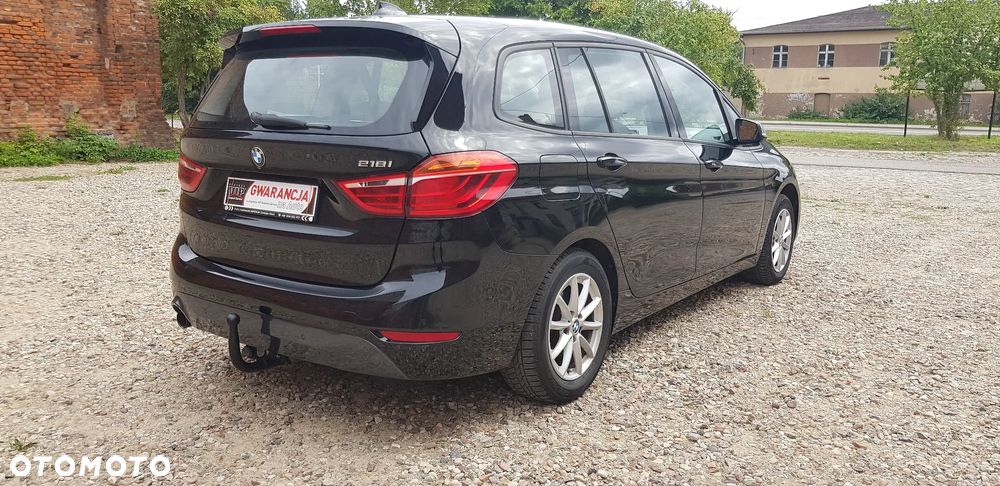 BMW Seria 2 218i - 5