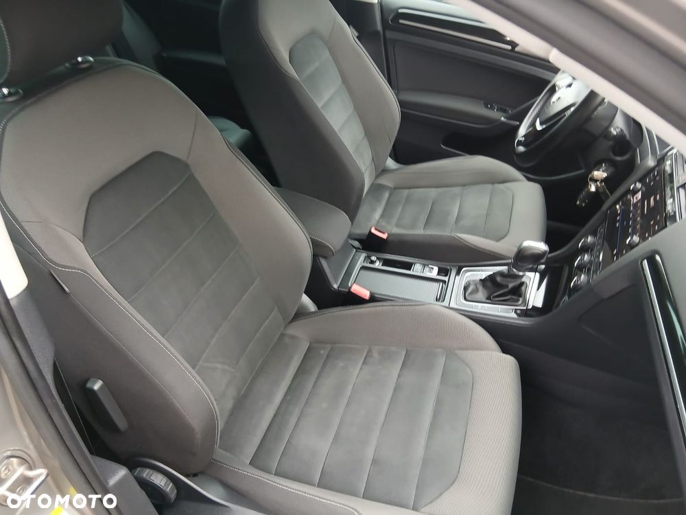 Volkswagen Golf 1.4 TSI (BlueMotion Technology) DSG Highline - 34