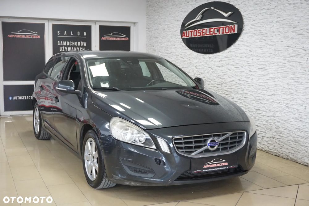 Volvo V60 D3 Kinetic - 1