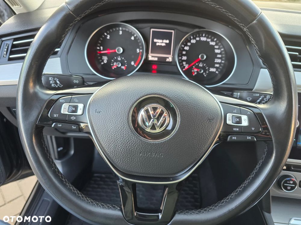 Volkswagen Passat Variant - 27
