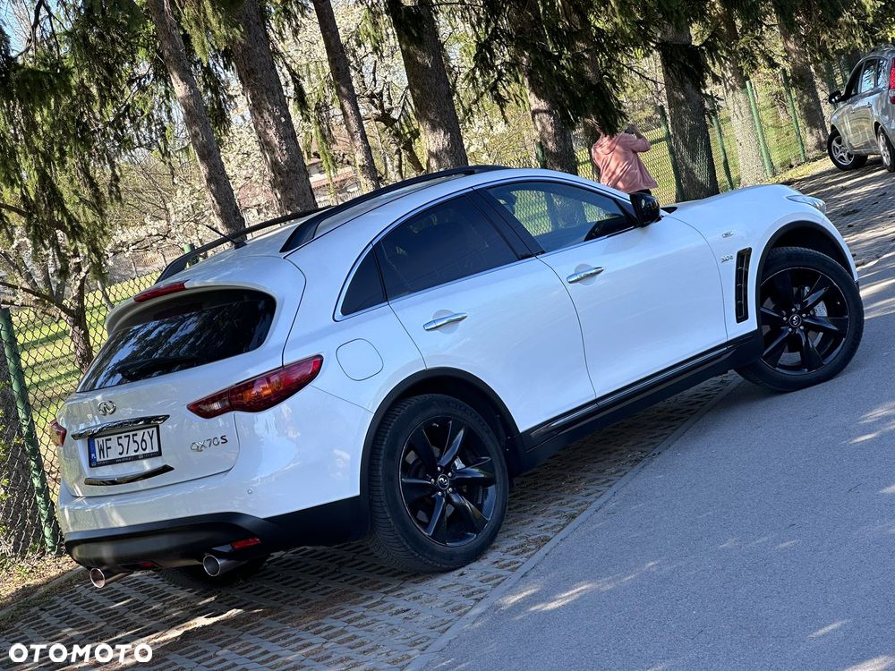 Infiniti QX70 3.0d GT Premium - 10