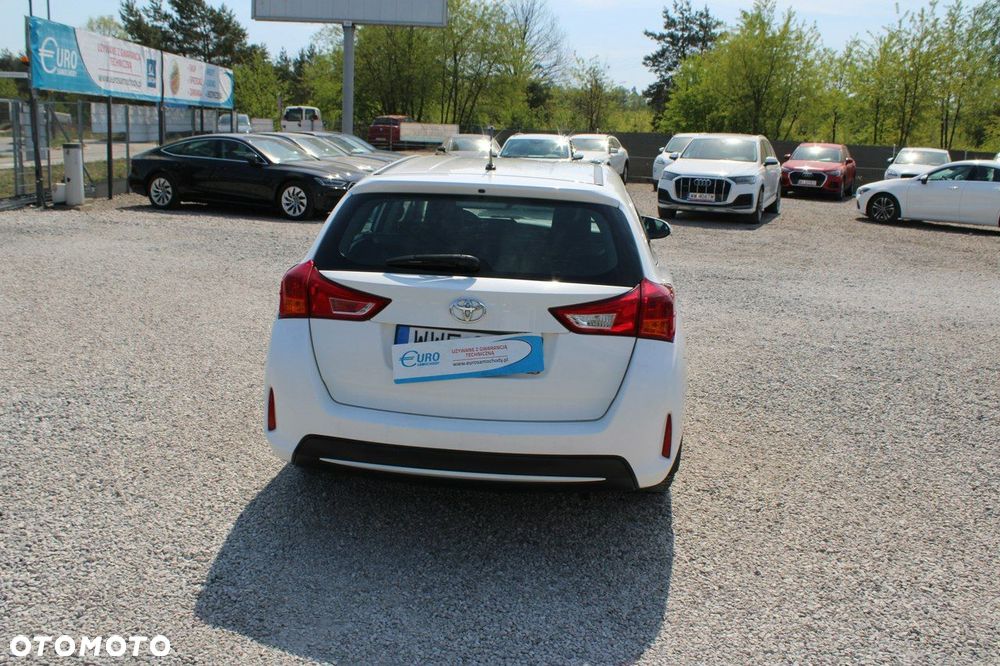 Toyota Auris - 7