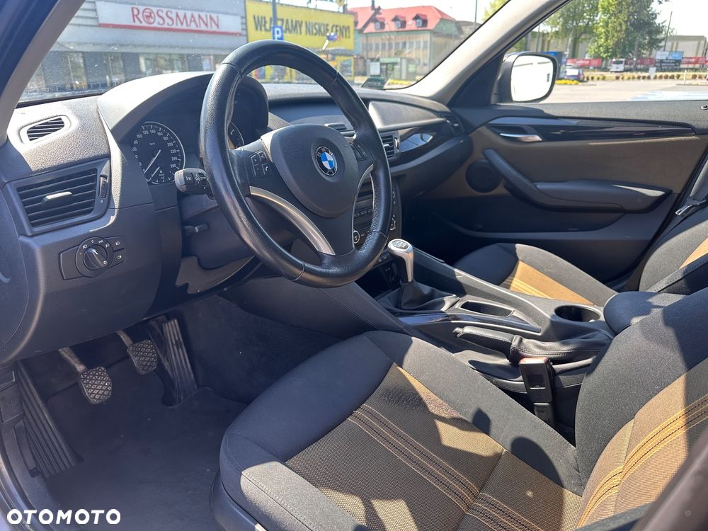BMW X1 xDrive20d - 8