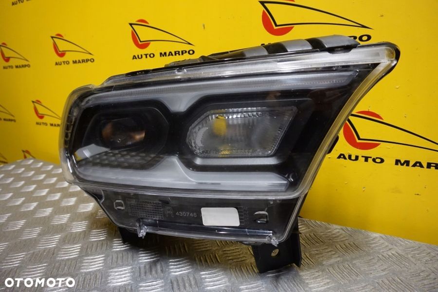 DODGE DURANGO LIFT 2021- REFLEKTOR LAMPA PRAWA CZARNA LED USA - 4