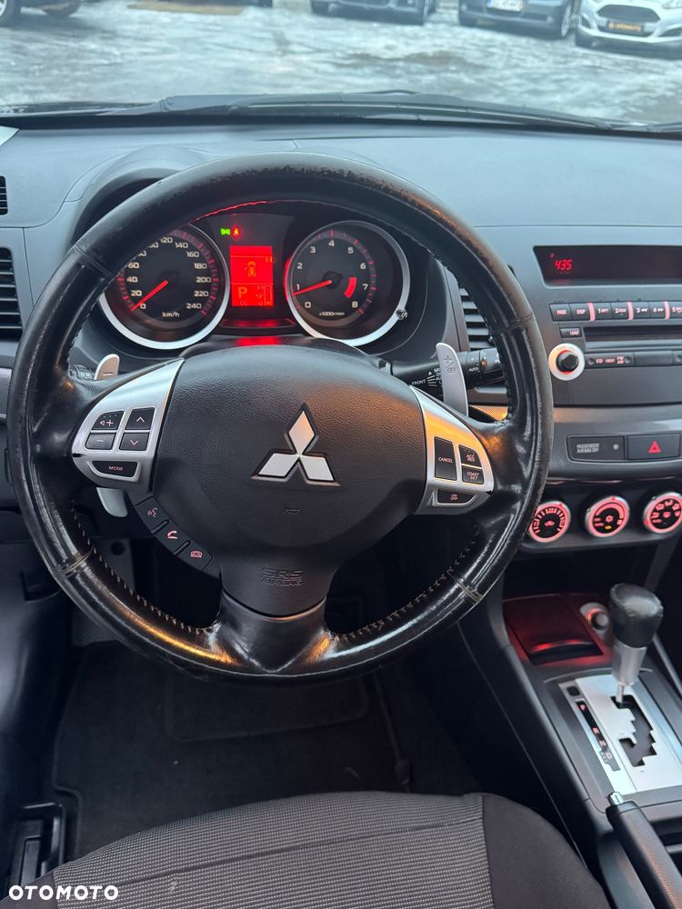 Mitsubishi Lancer 1.8 Intense CVT - 23