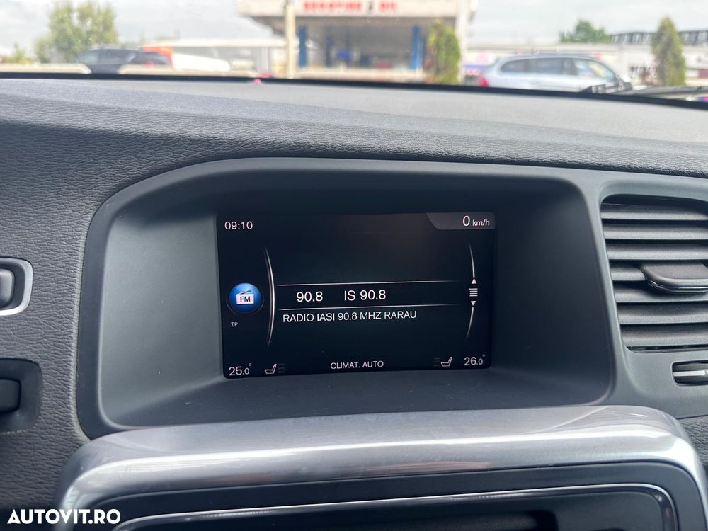 Volvo V60 T8 eAWD Momentum - 15