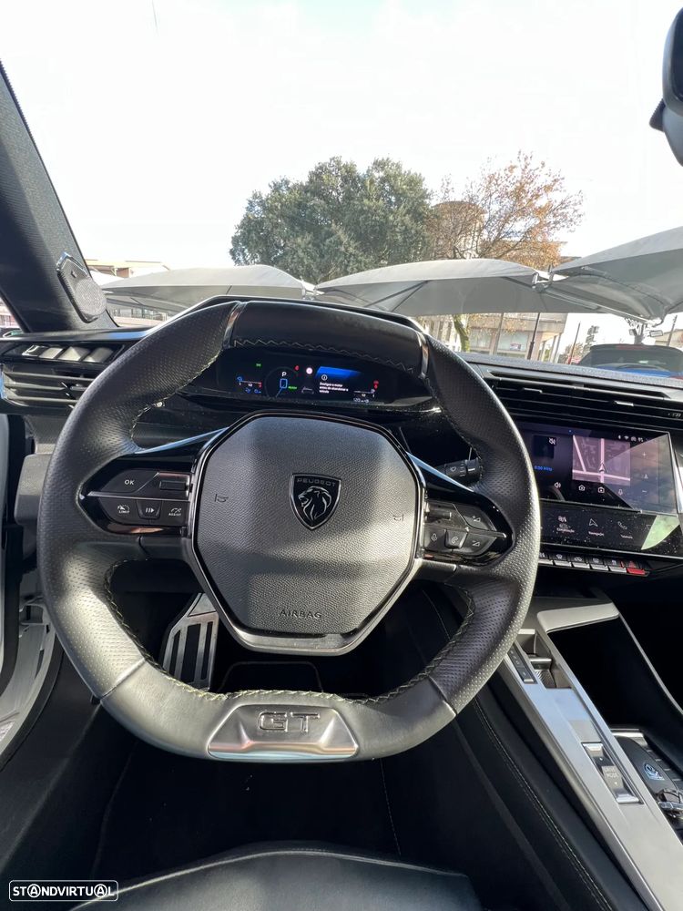 Peugeot 308 Plug-In Hybrid 225 e-EAT8 GT - 11