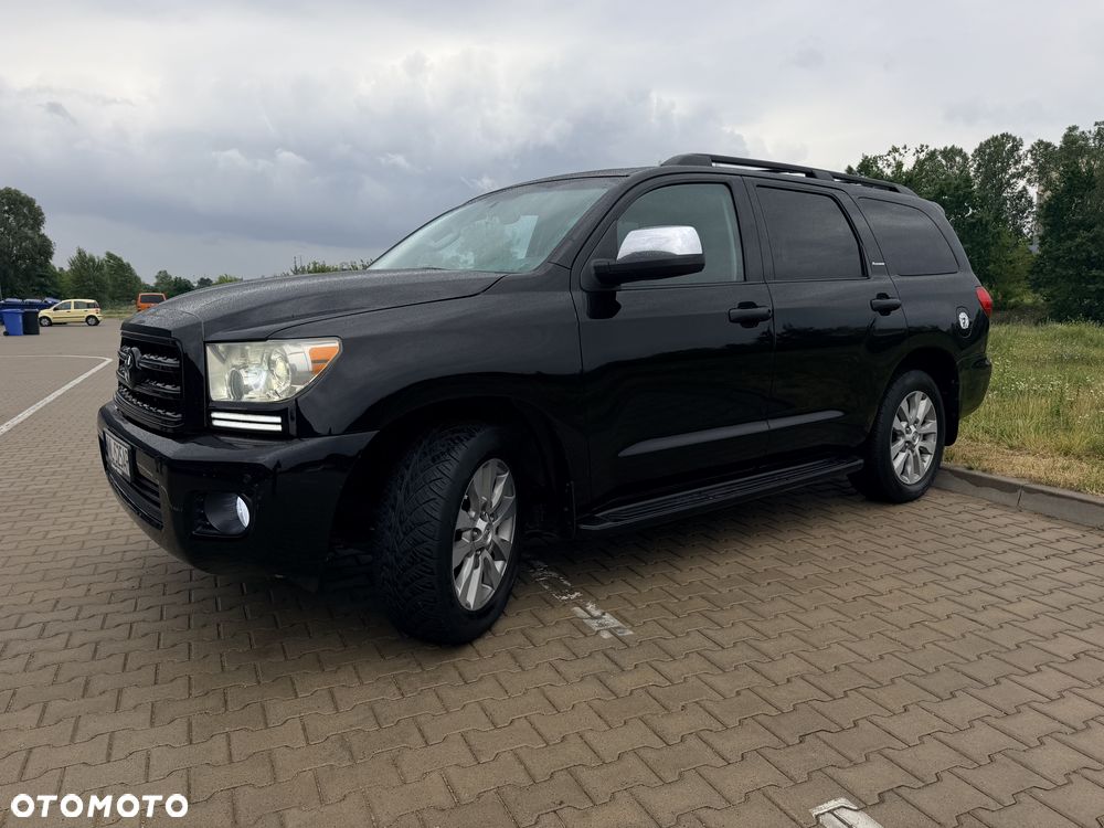 Toyota Sequoia - 3