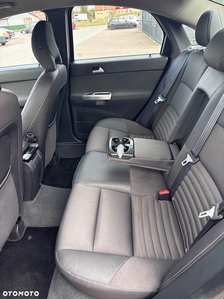 Volvo S40 2.0D - 12