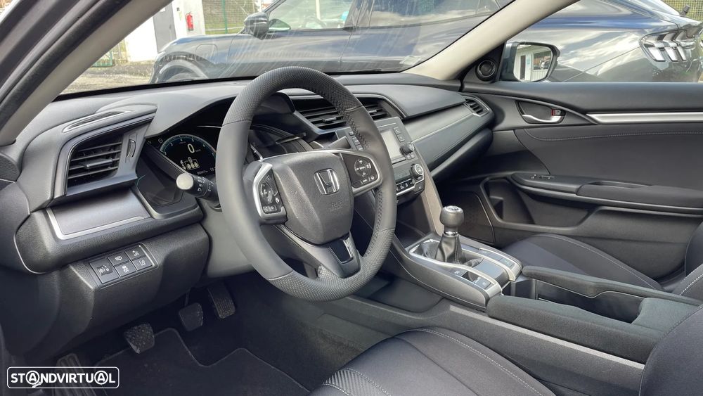 Honda Civic 1.5 i-VTEC Comfort - 9