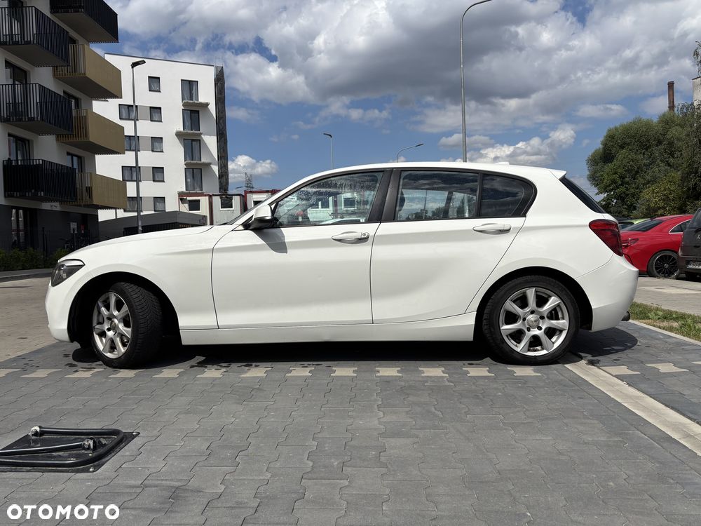 BMW Seria 1 118i Sport Line - 2