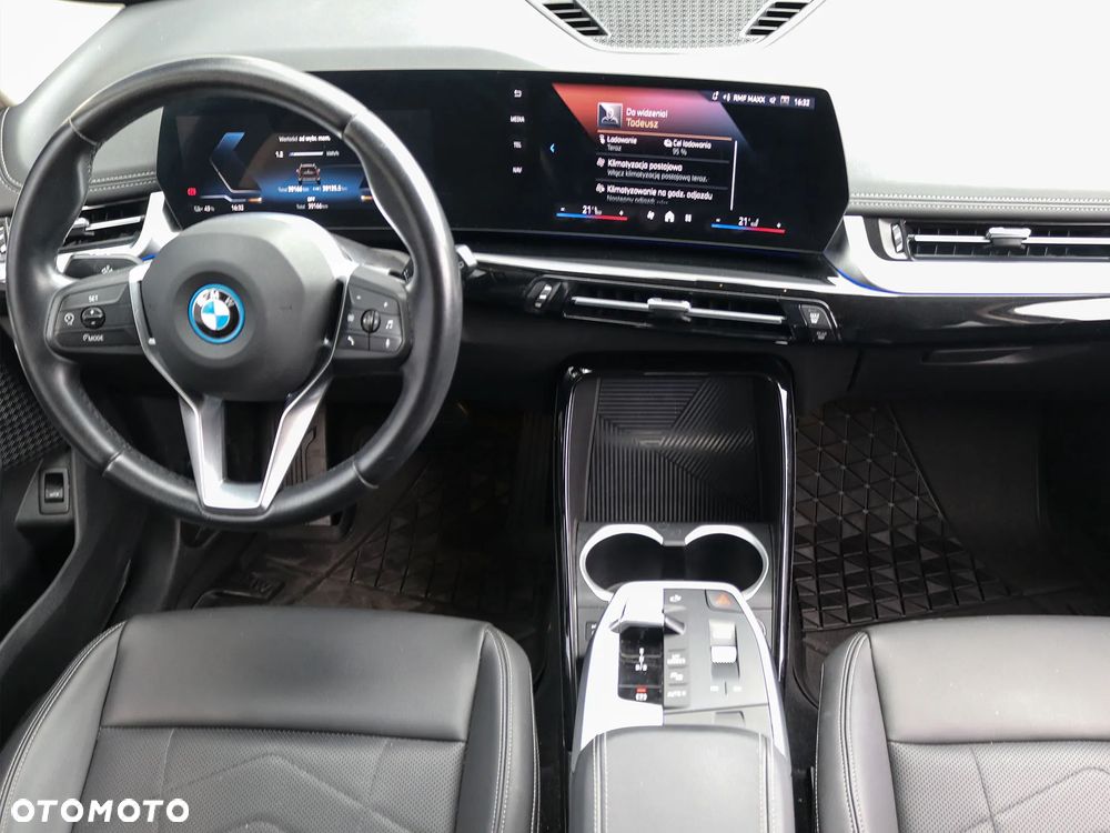 BMW iX - 3