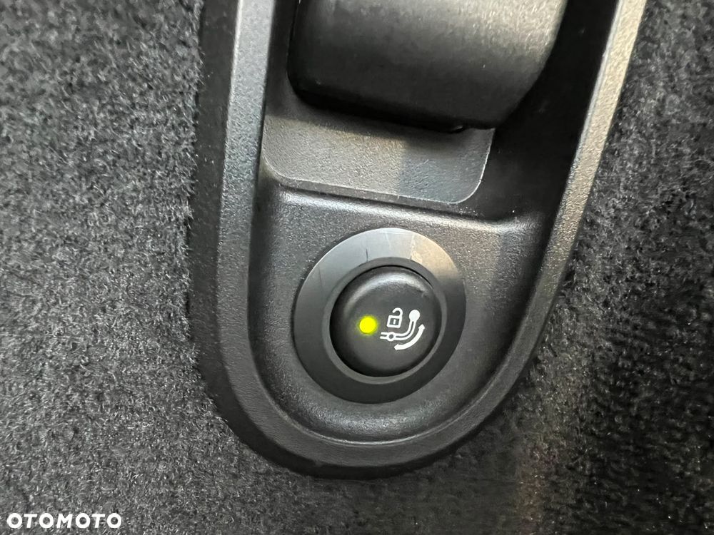 BMW Seria 5 520d Sport Line - 19