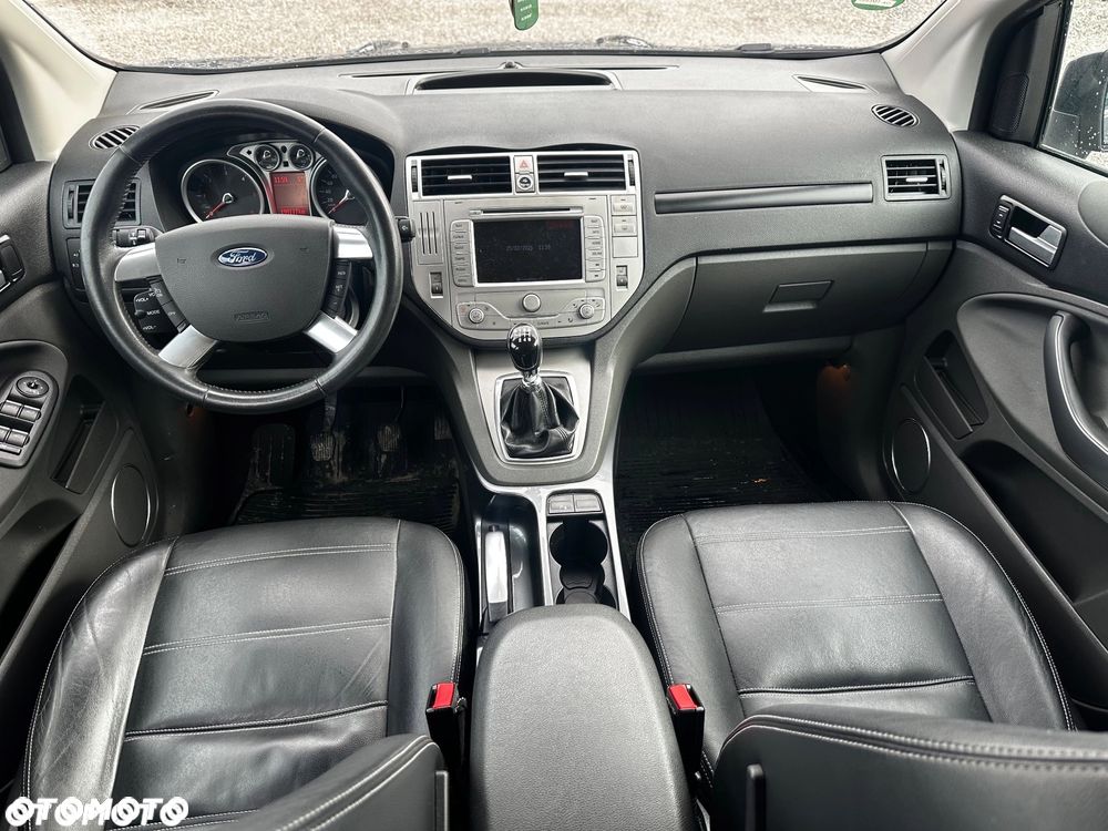 Ford Kuga 2.0 TDCi 2x4 Titanium - 14