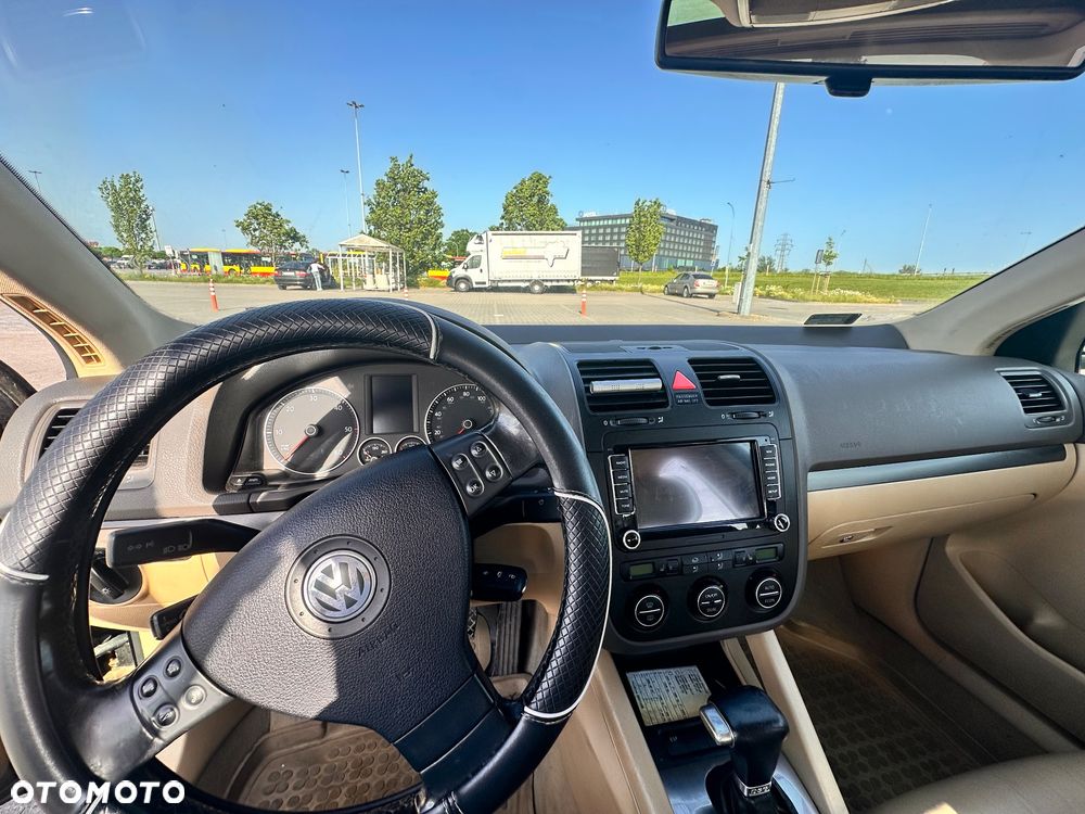 Volkswagen Jetta 1.9 TDI DPF Comfortline DSG - 5