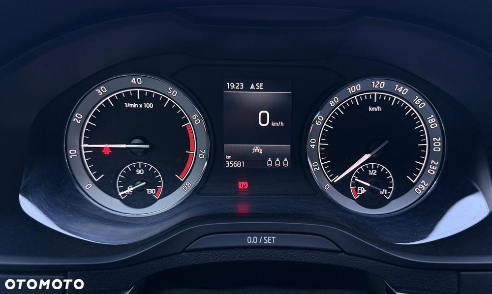 Skoda Karoq 1.5 TSI ACT Style - 12