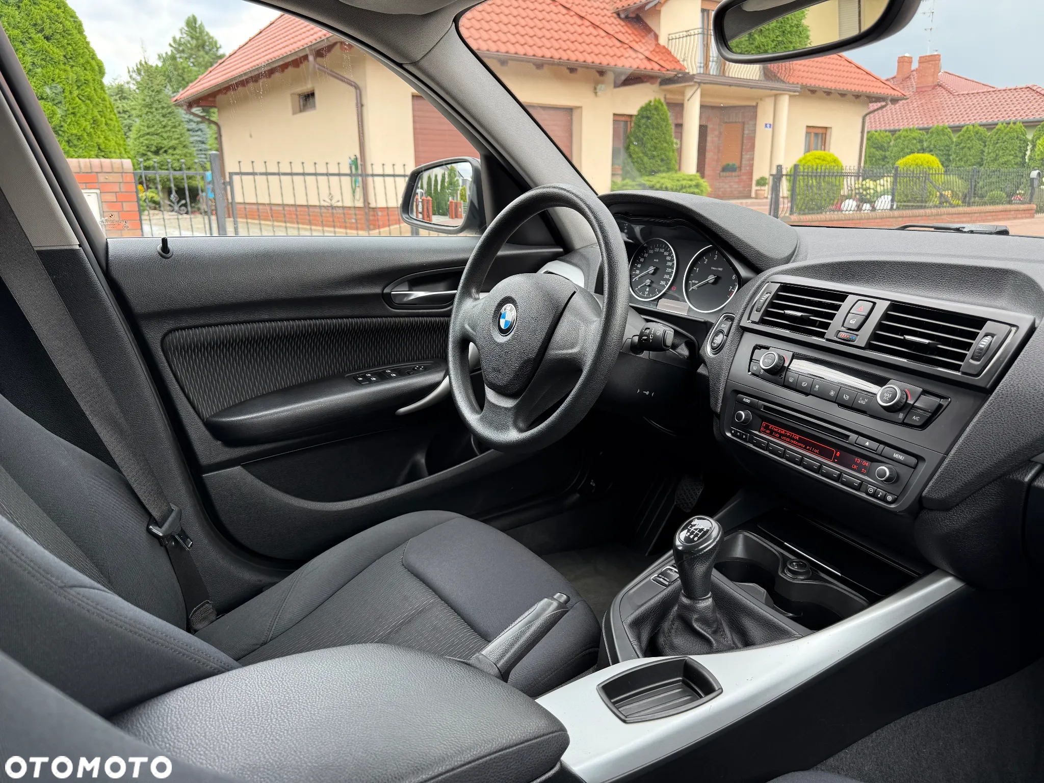 BMW Seria 1 116i - 23