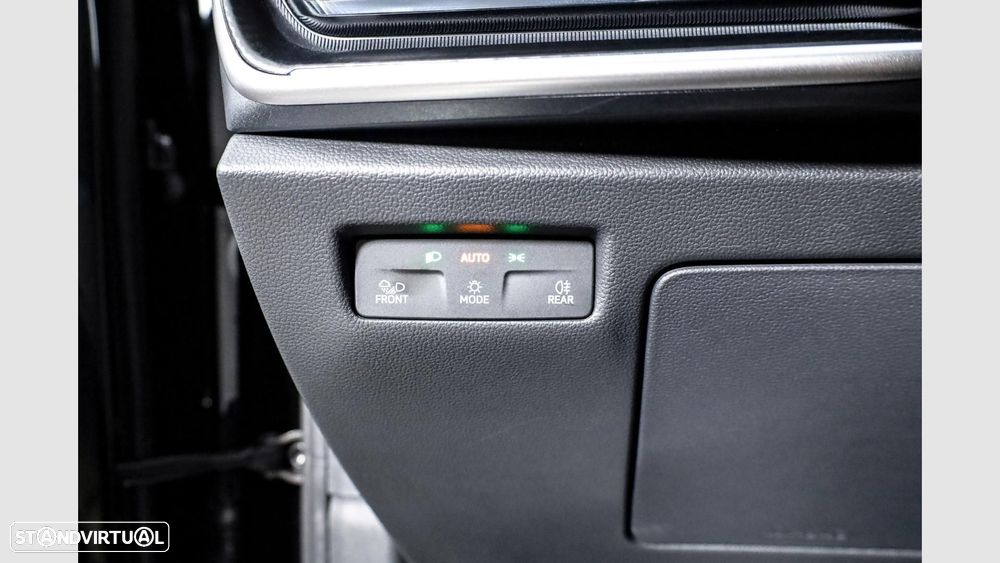 Skoda Superb 1.5 TSI iV Sportline DSG - 9