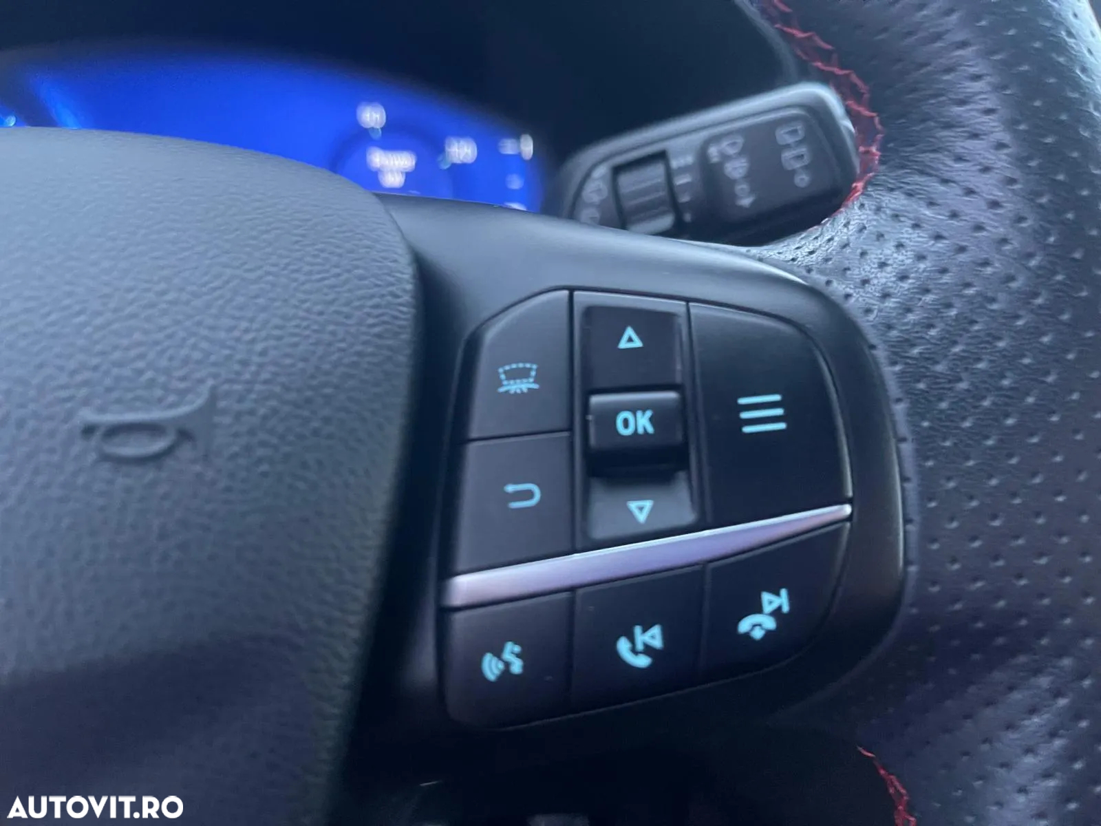 Ford Kuga 2.5 Duratec PHEV ST-LINE X - 9